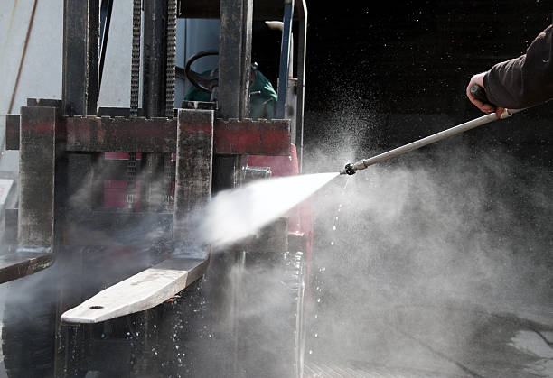 Best Roof Power Washing Services  in Oconto, WI
